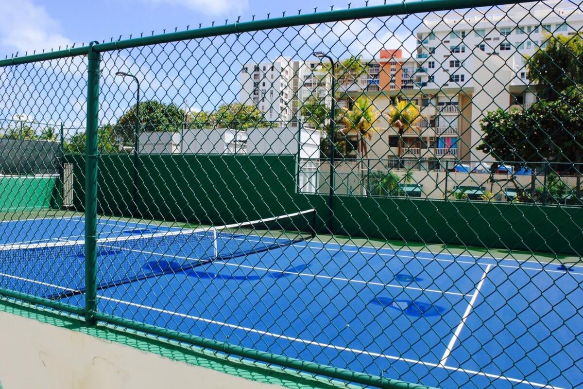 2Br Gem Ocean Front Building Isla Verde Beach سان خوان المظهر الخارجي الصورة